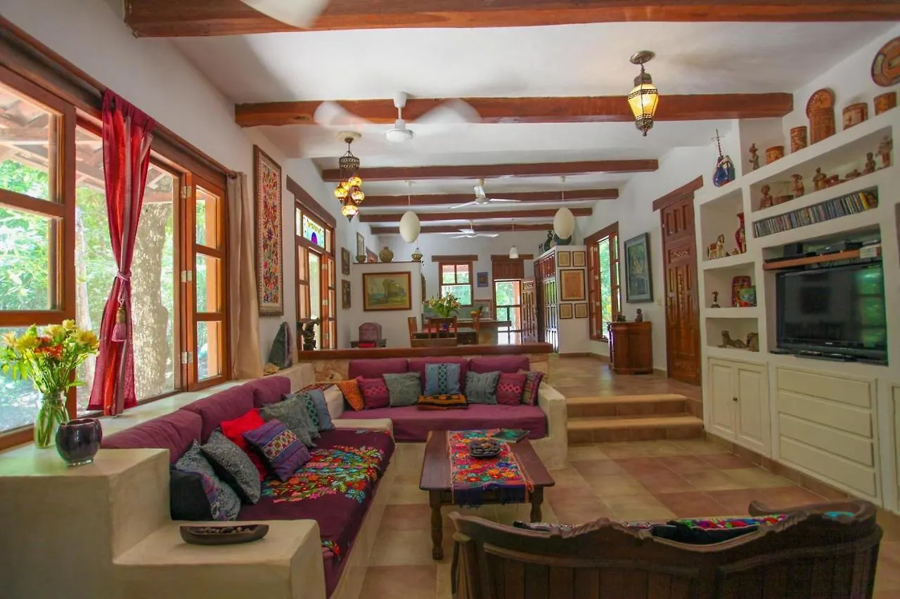 Villa Balam Ha Con Cenote Privado 0*, Akumal